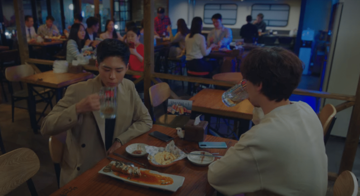 연예인들이 일반인들하고 사진찍기 점점 힘들어지는 이유.jpg 연예인들이 일반인들하고 사진찍기 점점 힘들어지는 이유.jpg