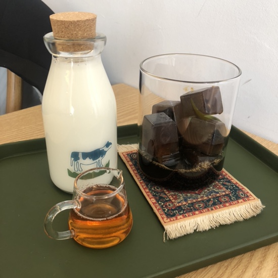 연희동 카페) 분위기 좋은 카페 아텐데르• 너무 귀여운 큐브라떼 마신날 연희동 카페) 분위기 좋은 카페 아텐데르• 너무 귀여운 큐브라떼 마신날