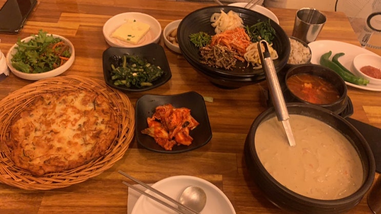  (경기/역곡) 월요일 힘든 하루를 마치고 여자친구랑 퇴근 후 역곡에서 보리밥이랑 들깨칼국수를 먹으러 들깨랑 보리보리를 갔어요