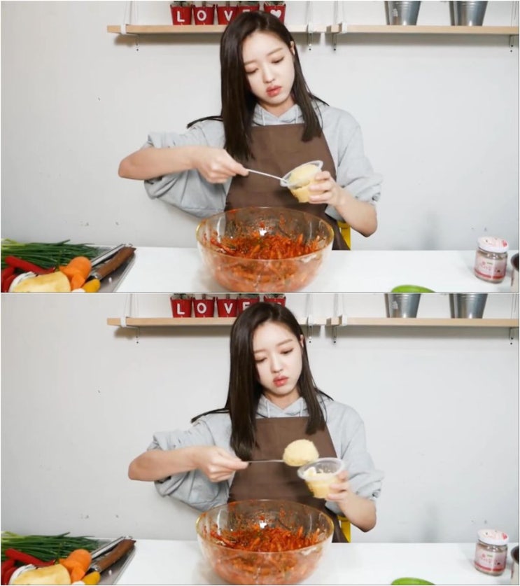 본인의 한국인 인증짤을 본 오마이걸 유아 본인의 한국인 인증짤을 본 오마이걸 유아