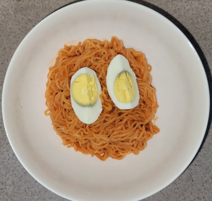  오뚜기 진비빔면,  참 맛있네요~