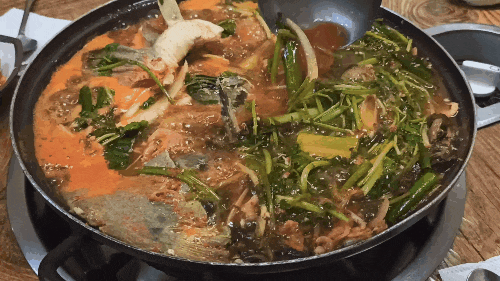  광명 소하동 맛집::메기가 통째로 들어가는..!기와집 메기매운탕