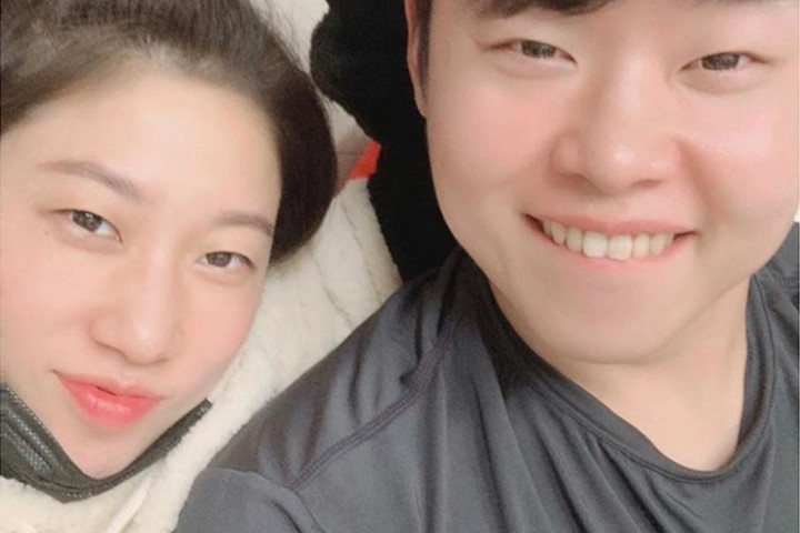  성인영화 기생춘 감독 개그맨 김영희, 한화 이글스 전 프로야구 선수 윤승열 결혼발표