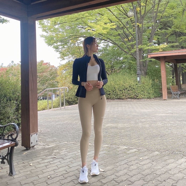  운동하는여자/닭가슴살/필라웨어/일주일식단