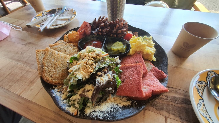  제주 아라동 브런치카페 위더스트래블 맛집