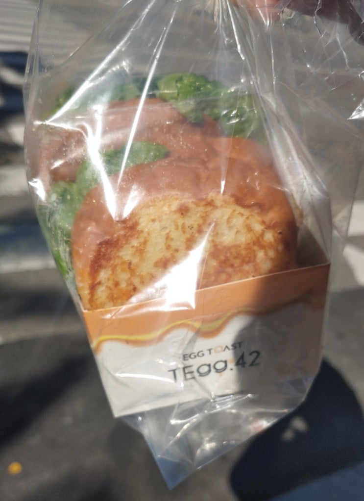  테그42(TEgg42)(철산점)- 빵과 소스가 맛있는 계란 토스트