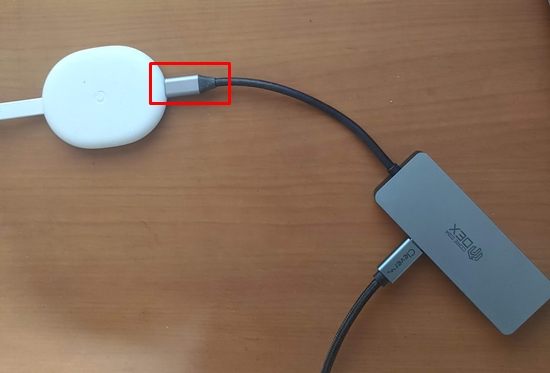  크롬캐스트 with 구글TV에 USB 허브 연결 시 전원이 안 들어올 때 해결 방법