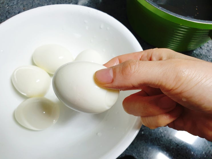 계란과 달걀 무슨차이 계란삶는시간 계란껍질 쉽게까는법