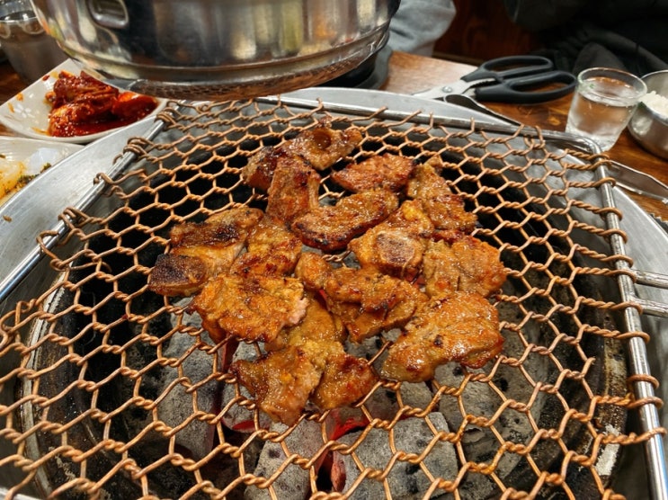 [암사맛집] 태능 숯불 갈비 맛있는 돼지갈비와 소 갈비살, 양념게장 주는집 주차가능