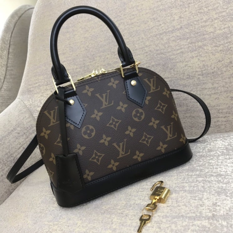 LV. M53152 알마bb 크로스백.