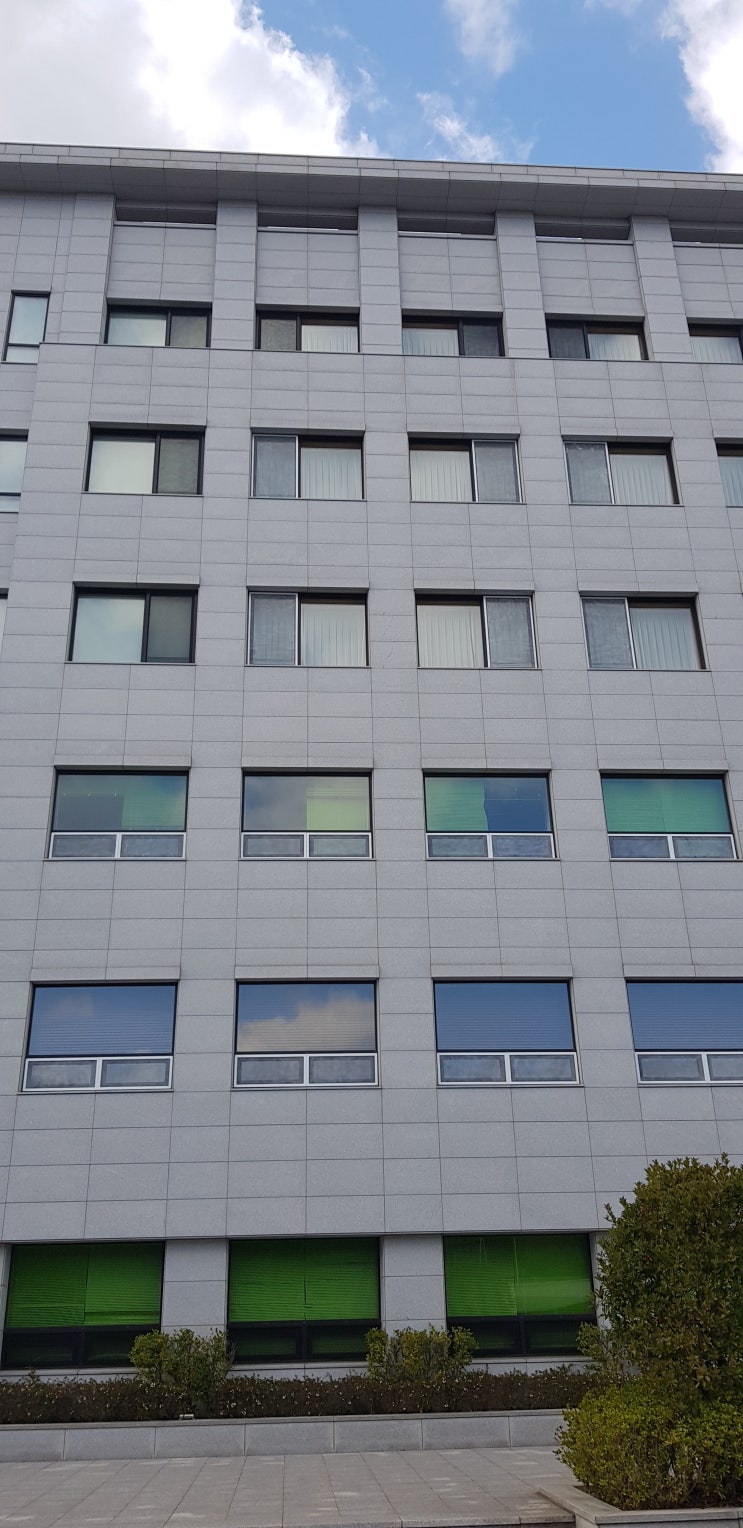  제주방충망 틀교체 작업 at 한라대학교