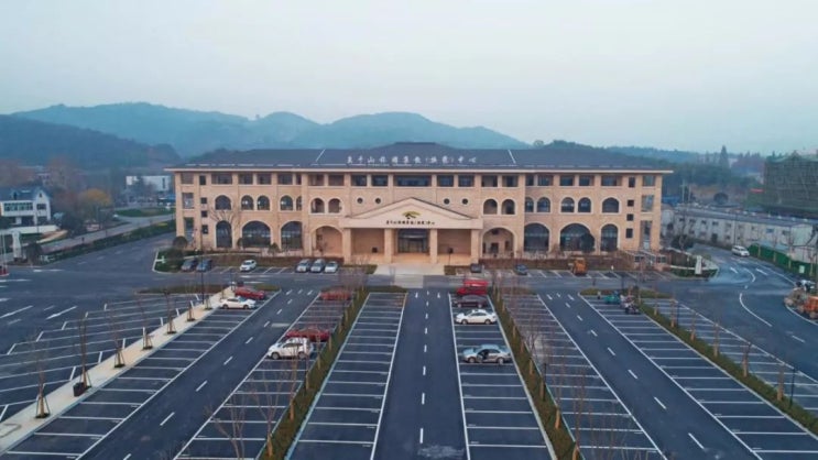 【모깐산 莫干山】 현대화된 도로와 계단으로 깔끔하게 즐길 수 있는 중국의 산 - 등산의 묘미란? (모간산)