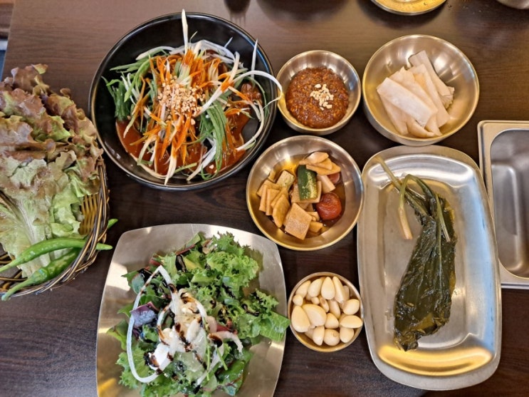  세팅이 예쁜집! 삼겹식당