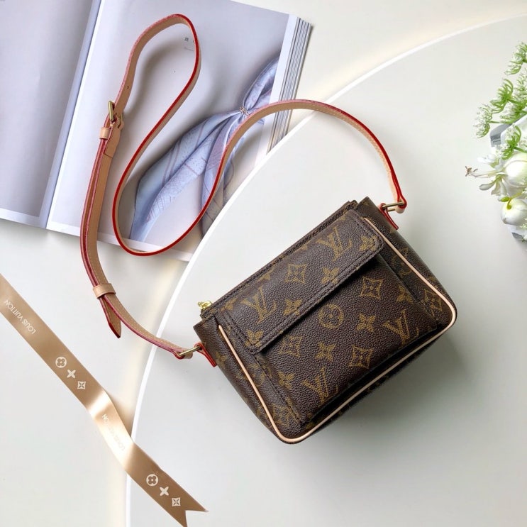 LV. M51165 모노그램 네버풀 크로스백.