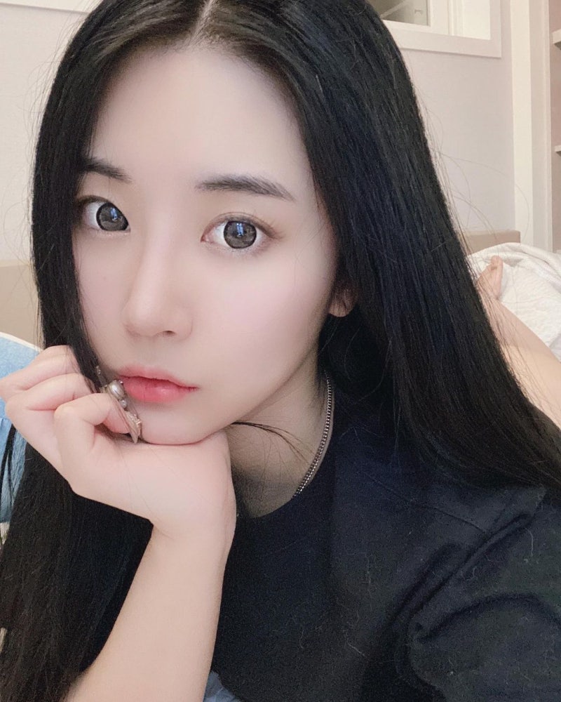 섹시끝판왕 걸크러쉬 보미 프로필 나이 인스타 : 네이버 블로그