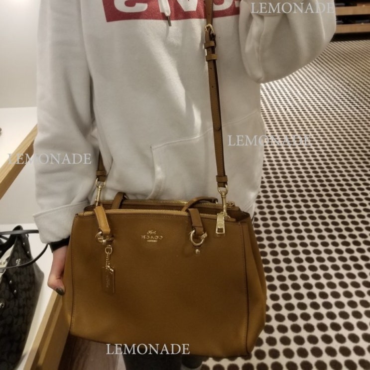  코치 [HAPPYNY-미국직배]COACH_76938 이타 캐리올 백 ETTA CARRYALL BAG(SADDLE)