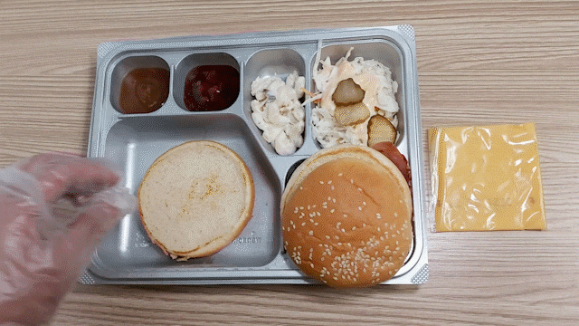 많이 늦은 폴더버거 밀리터리버거 동시 리뷰 많이 늦은 폴더버거 밀리터리버거 동시 리뷰