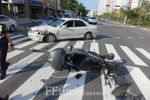 이륜차보험은 '계륵' … 보험사도 라이더도 '불만' 이륜차보험은 '계륵' … 보험사도 라이더도 '불만'
