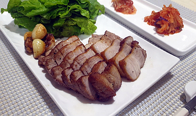  향이 일품 맛 좋은 "통 삼겹살 굽기"