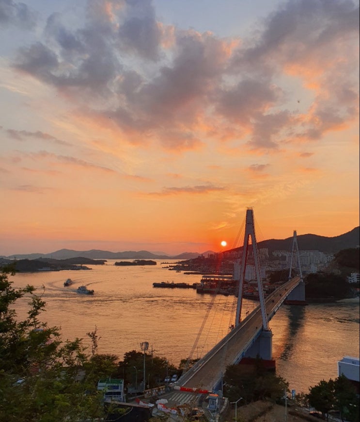  1박 2일 여수여행 : 여수바다 노을+돌산대교 케이블카+카페 포cafe for+여수밤바다