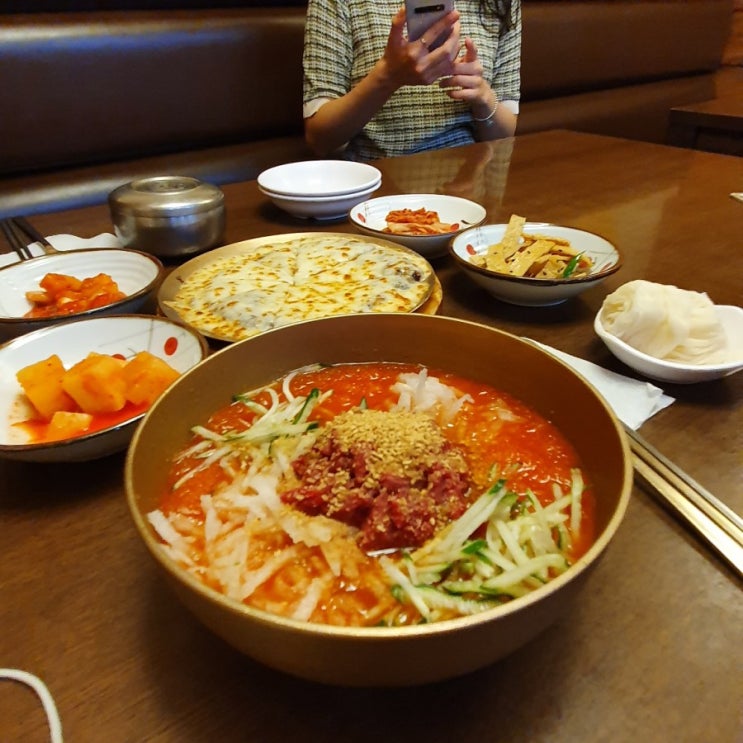  경주맛집 함양집  한우물회와 떡갈비 & 안압지(동궁과 월지) 야경