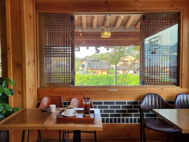 은평 한옥마을 카페 볼가심에서 인생샷 포토존 은평 한옥마을 카페 볼가심에서 인생샷 포토존