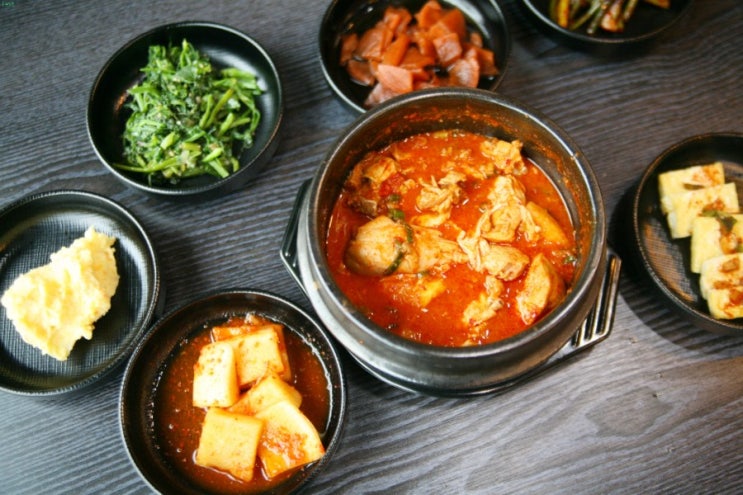  한번 먹으면 또 먹고싶어지는 명촌뚝배기 단양 해물전 맛집