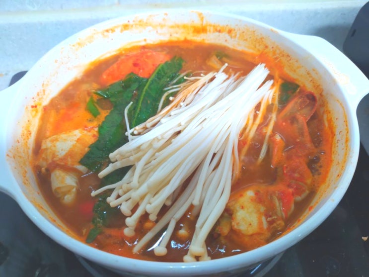  가을제철음식 꽃게탕! 구수하고 매콤한 국물맛이 예술인 탕요리