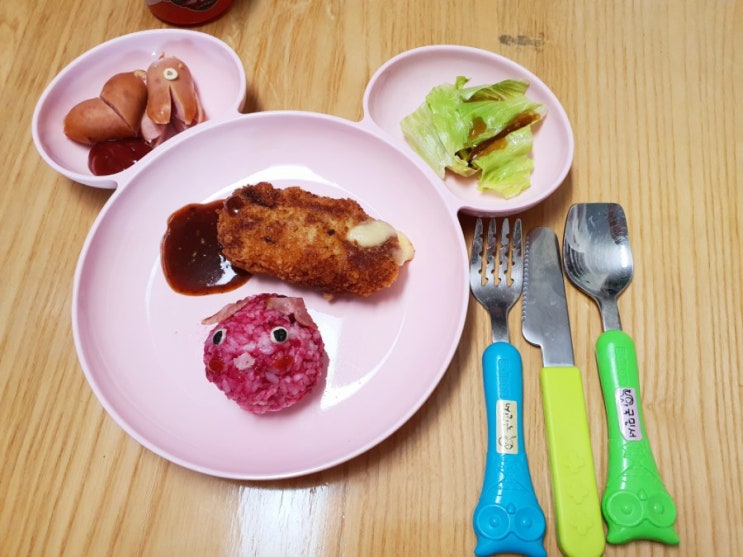  캐릭터 식단