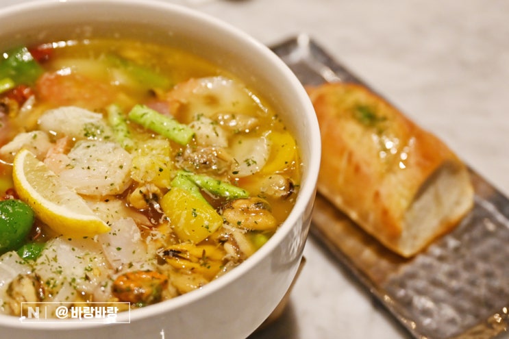  '송도 키친' 스카이라운지 같은 부산 송도 맛집이네~