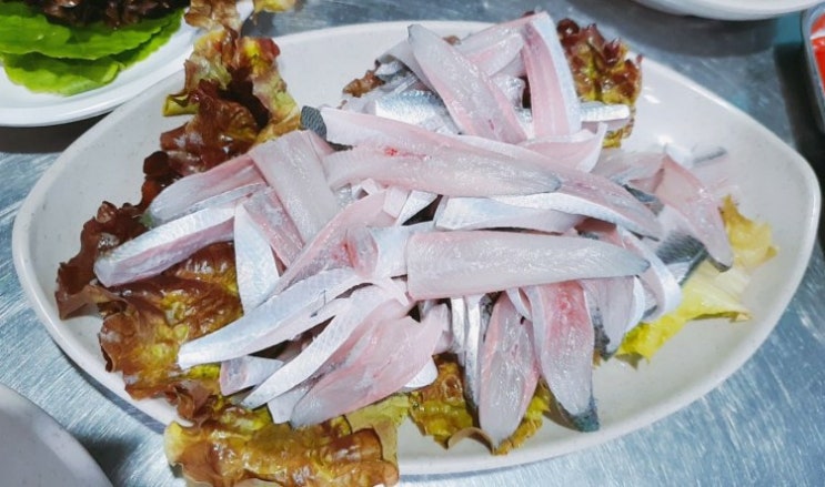  [사당역/이수역 가성비 있게 회를 먹을 수 있는 횟집] 집나간 며느리도 돌아온다는 가을 전어와 달달한 왕대하 소금구이 맛집