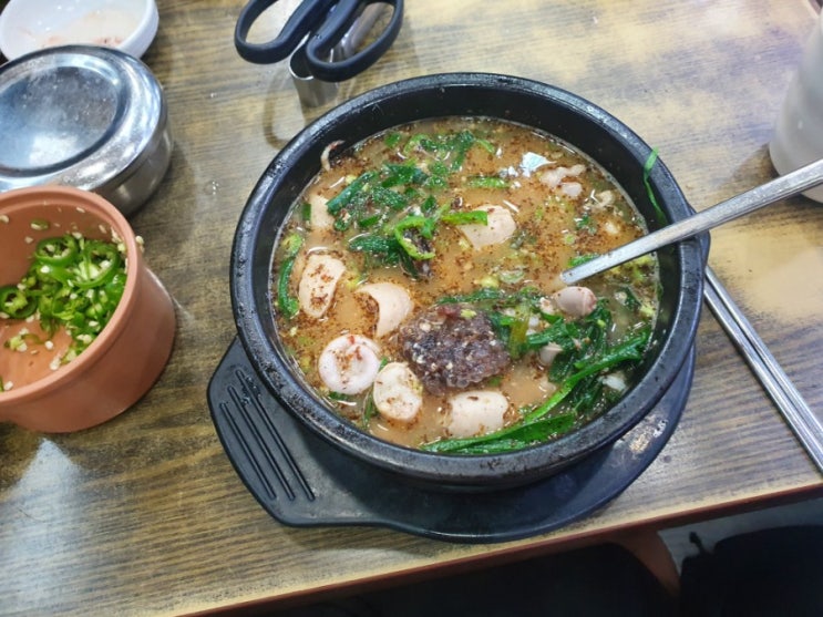  막창순대국이 맛있는 무봉리 토종순대국 공릉점