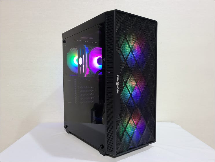  뛰어난 쿨링성능의 미들타워케이스 마이크로닉스 Master M80