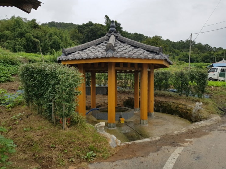  충남 홍성군 갈산면 동산리 팔각정 우물정자 팔각정자 육각정자 우물원두막 한식팔각정 우물공사 우물설치 우물작업 우물시공