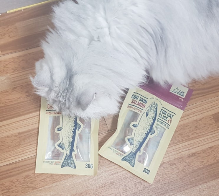  고양이 건조 간식 코드스킨 딱딱하지 않아서 먹기 편해요