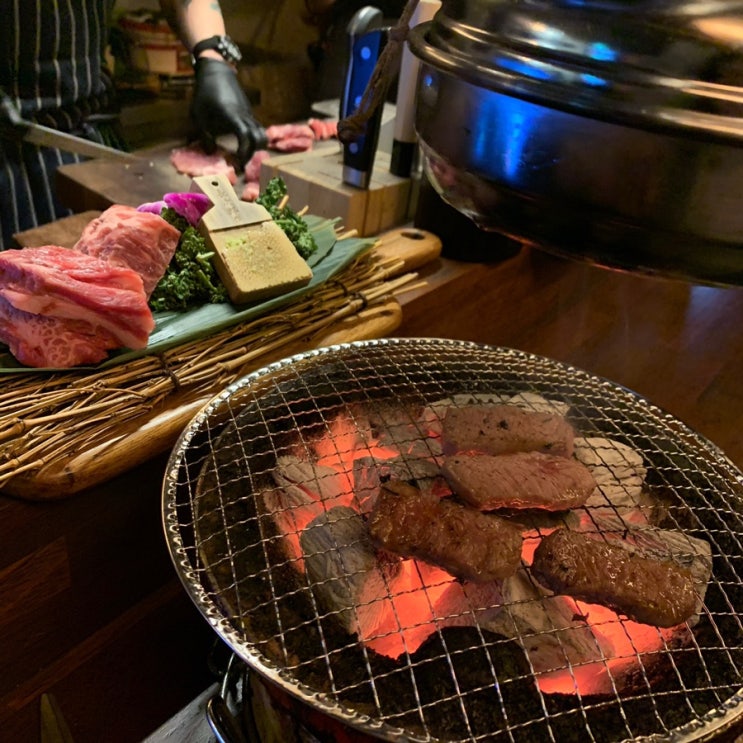  신용산역 몽상가, 이색 데이트 성공