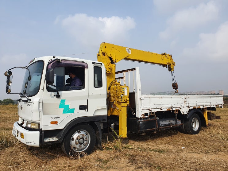  현대 5톤 카고크레인 수산716  00년11월 574669Km