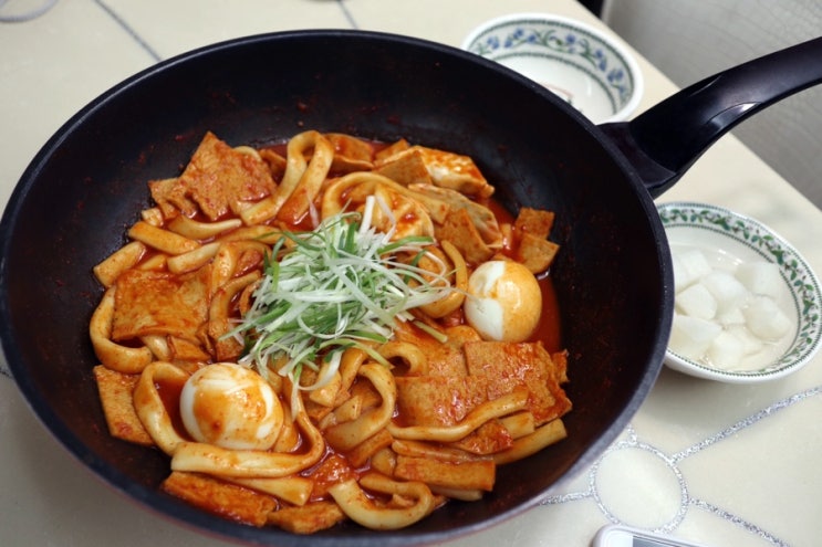  즉석떡볶이택배 릴라별떡볶이 누구나 간편하게 뚝딱!