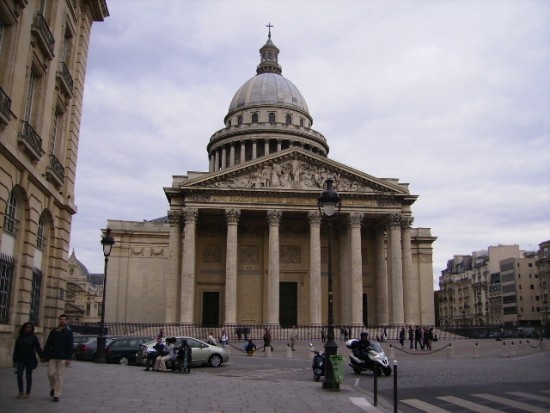 파리여행 - 생미셸 거리의 소르본 대학 및 팡테옹
