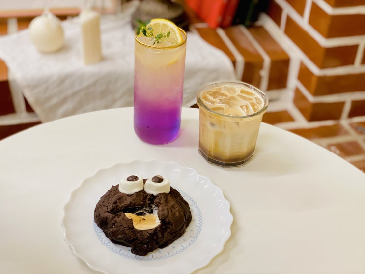  [합정 맛집] 쿠키 / 오로라 레몬 에이드가 맛있는 홍대 카페 버킨 (birkin)