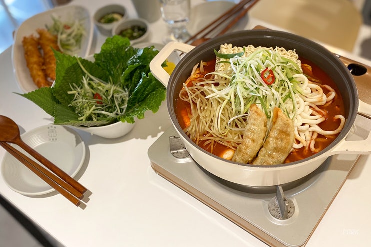  가로수길 미월당 / 즉석떡볶이(토핑:우라쫄), 리얼킹 쉬림프튀김