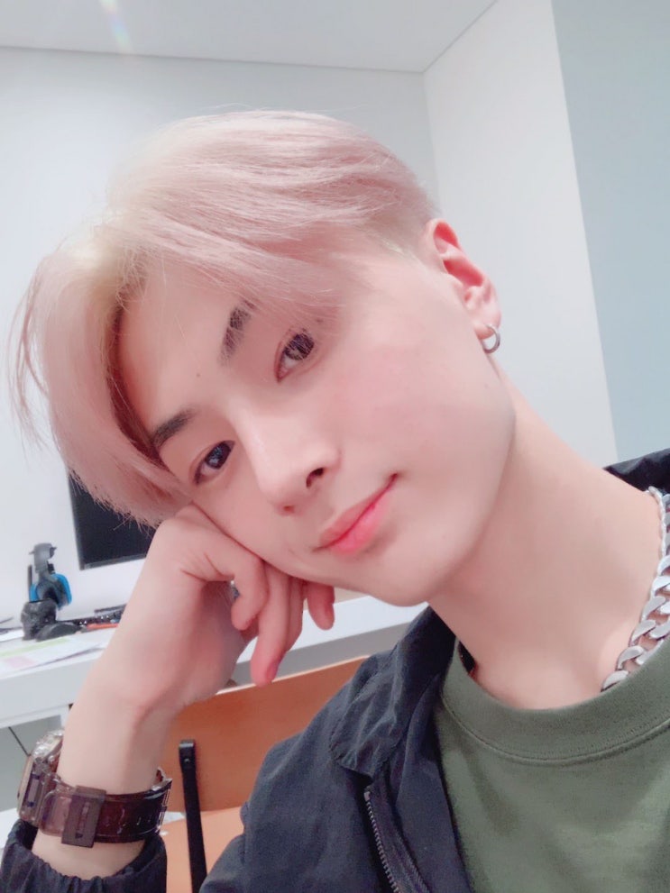  엔하이픈 10월 24일 sns 사진