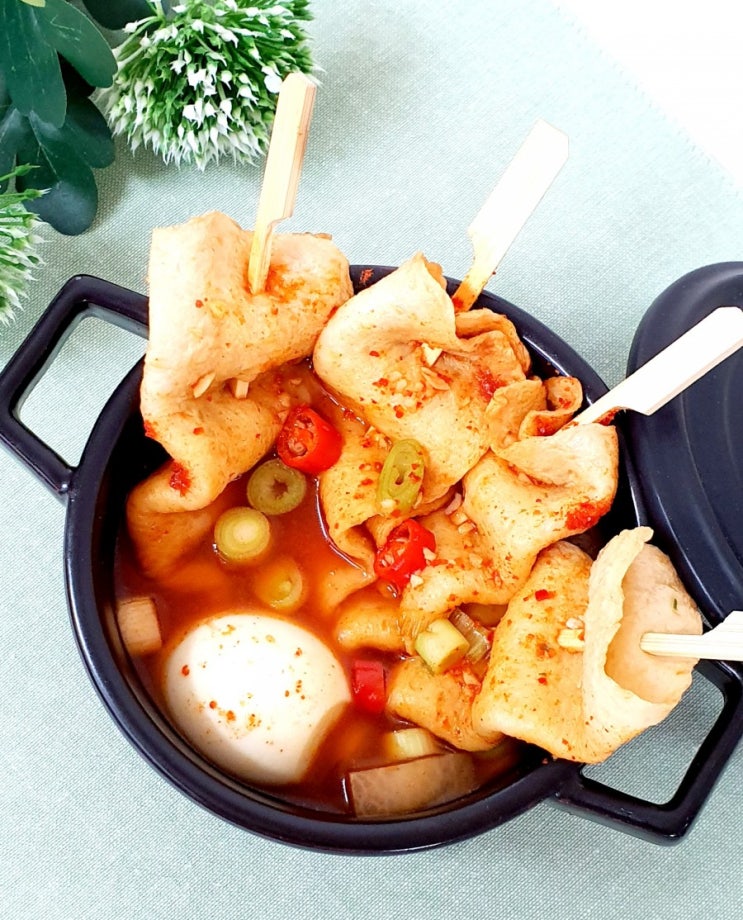  빨간어묵 꼬치,매운 어묵탕,빨강오뎅 매콤 칼칼하게