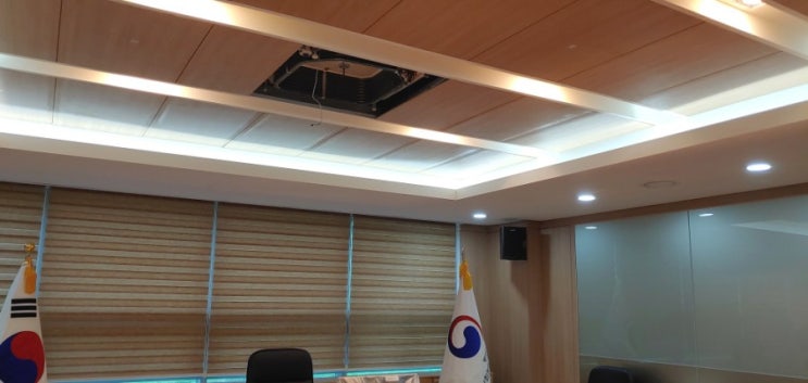  관공서,학교 석면 에어컨 청소,천장형 에어컨 도색,에어컨커버교체
