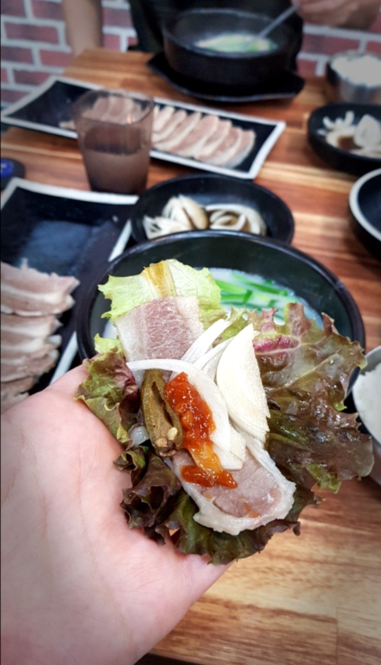 김해 주촌에서 돼지국밥맛집 동아돈국밥을 만나다