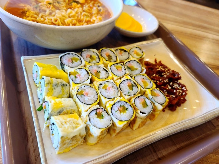 평택역 김밥 달인즉석계란말이김밥 땡초로 화끈하게 평택역 김밥 달인즉석계란말이김밥 땡초로 화끈하게