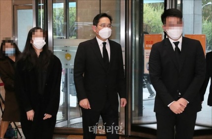  [삼성 이건희 별세] 이재용, 두 자녀와 빈소 도착…정·재계 애도