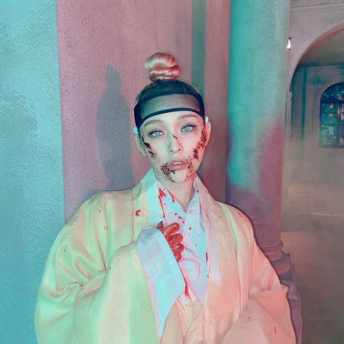 킹덤 분장팀에서 분장 받았다는 걸그룹 드림캐쳐 킹덤 분장팀에서 분장 받았다는 걸그룹 드림캐쳐
