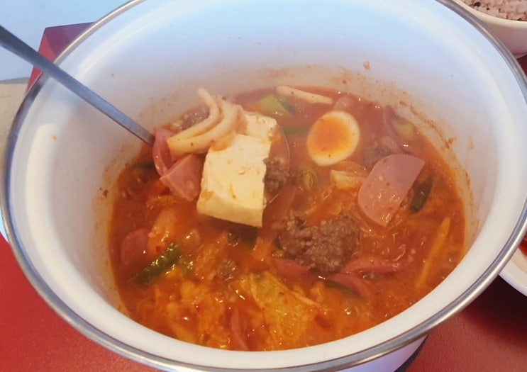  광교 앨리웨이 맛집 부대찌개 전문점 스튜부대