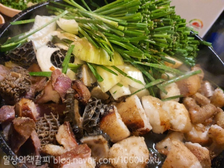  종각 젊음의거리 고소한 곱창, 부드러운 대창과 쫄깃한 염통 맛집 <신촌황소곱창> 내돈내먹 후기